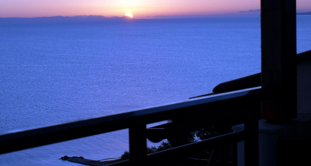 Big Blue Studios Kallithea  Δωμάτιο φωτογραφία